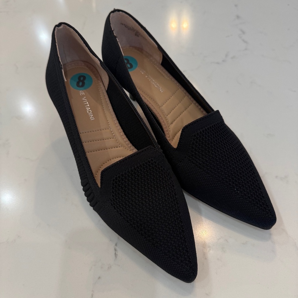 Adrienne Vittadini Women's Skippy Stretch Kitten Heel Pumps size 8